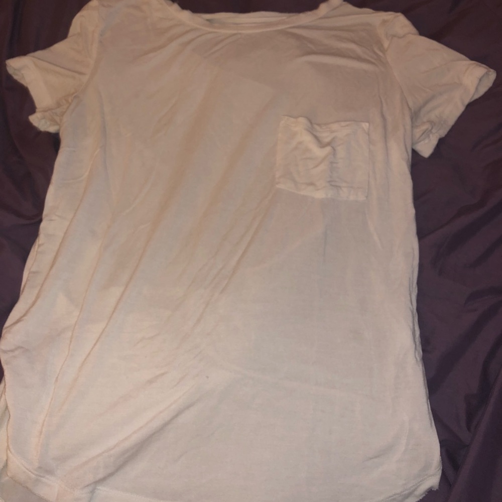 American Eagle basic white tee